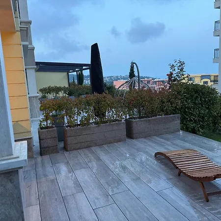 The Portal Infinity Pool And Barbecue Apartment *