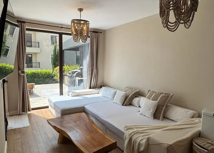 The Portal Infinity Pool And Barbecue *