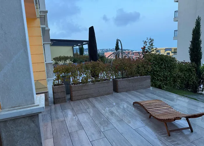 The Portal Infinity Pool And Barbecue Apartment *